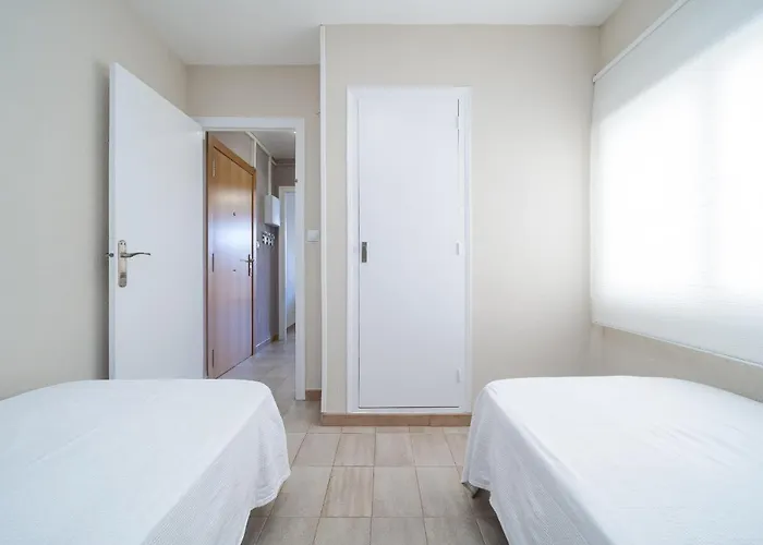 Hauzify I Punta Del Cavall Lejlighed